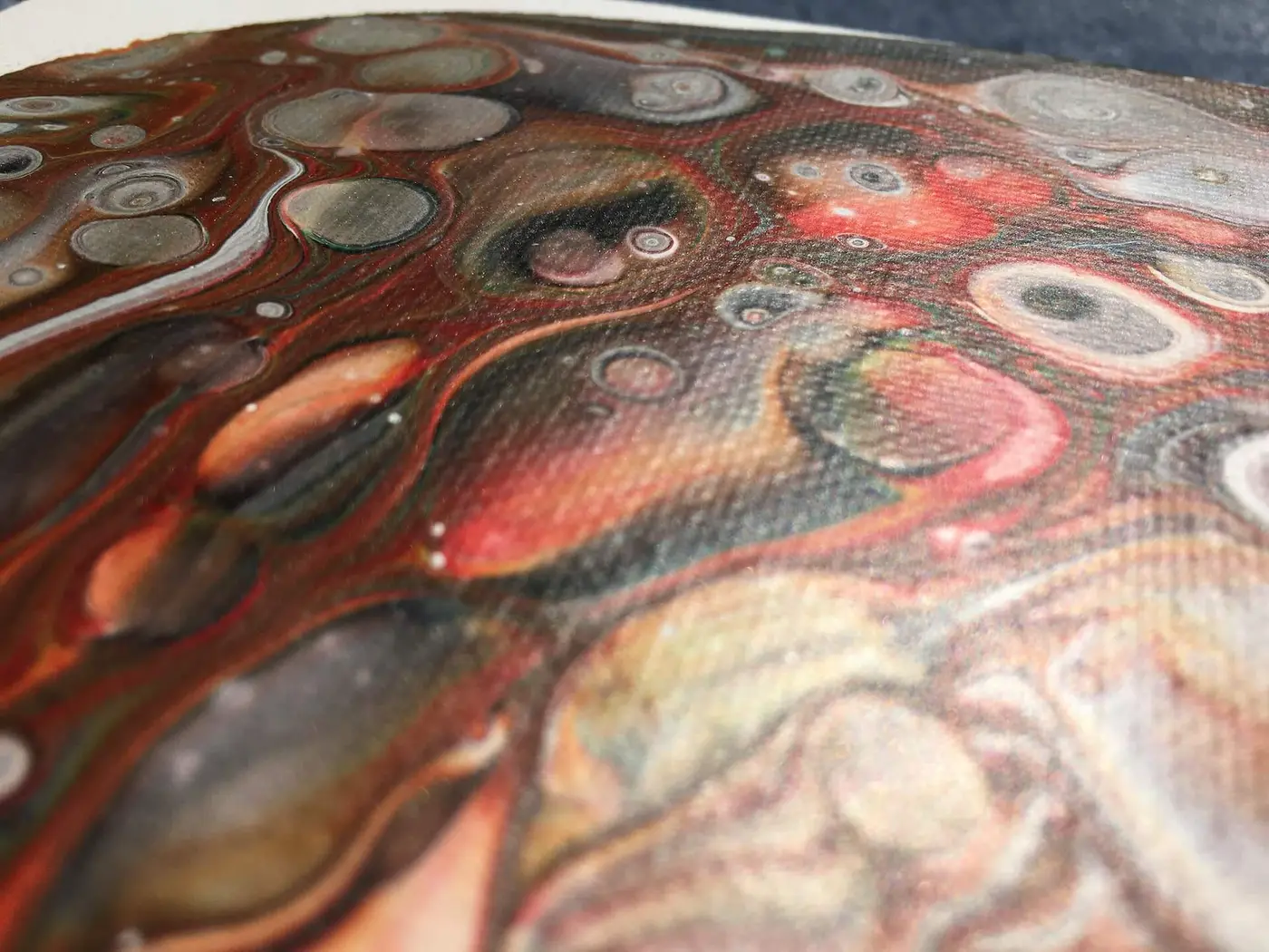 Centered Pour #1, photo 3 of 7