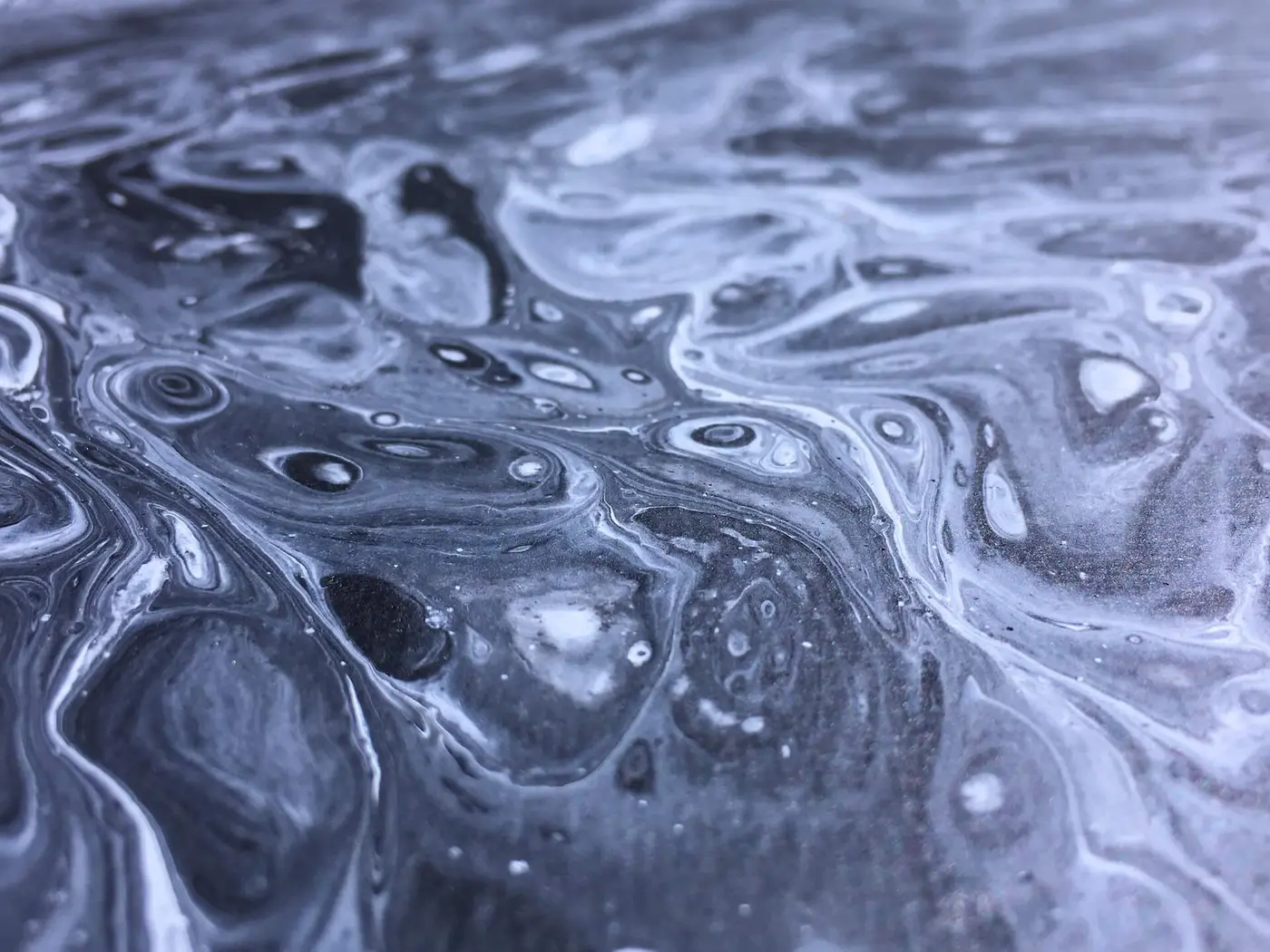 Black and White Pour, photo 4 of 10
