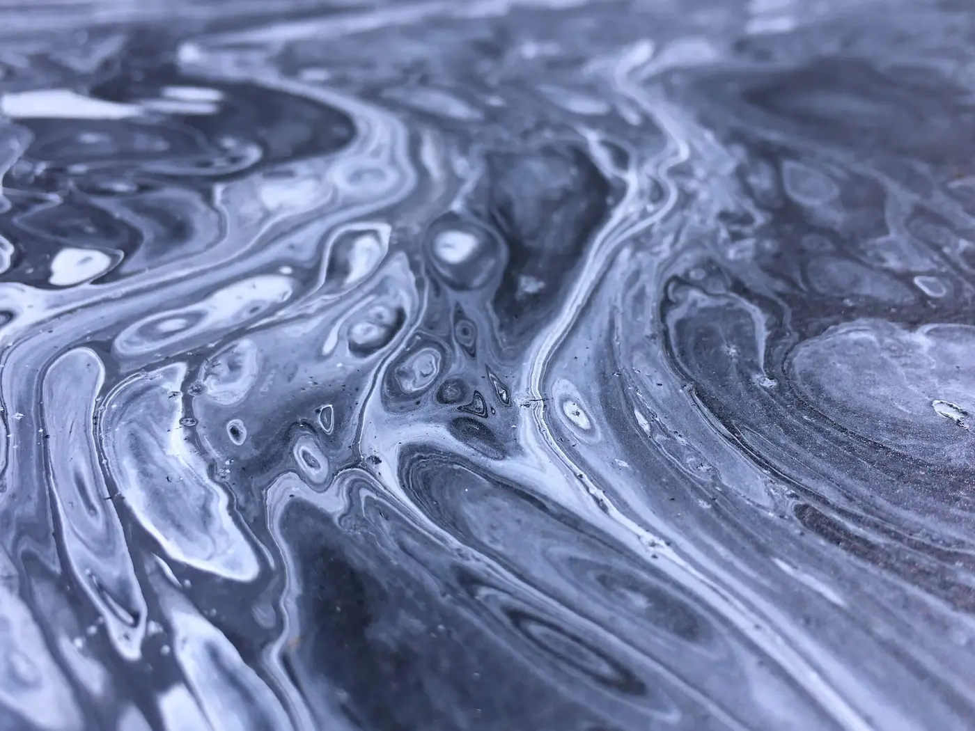 Black and White Pour, photo 5 of 10